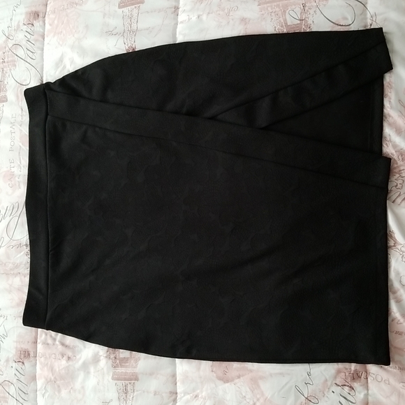 Jessica Simpson Black Pencil Skirt Size XL - Picture 1 of 9